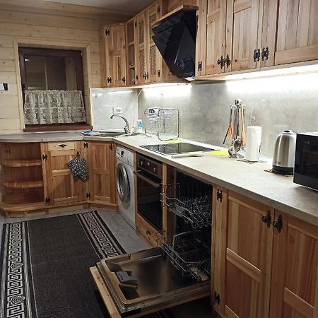 Brand New 2020 Specious Apartment Druzi 2 Palyanytsya Εξωτερικό φωτογραφία