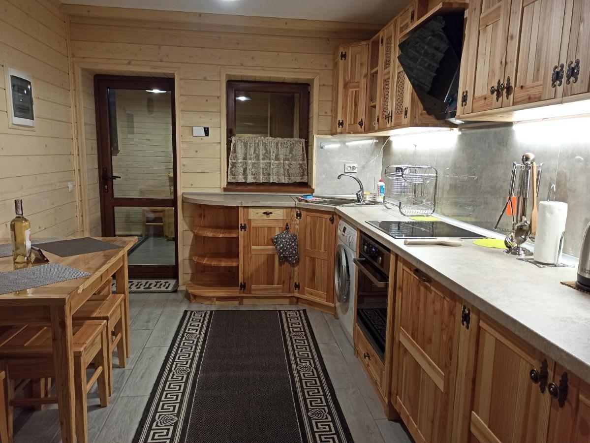 Brand New 2020 Specious Apartment Druzi 2 Palyanytsya Εξωτερικό φωτογραφία