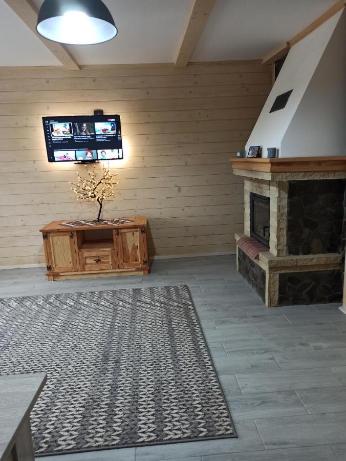 Brand New 2020 Specious Apartment Druzi 2 Palyanytsya Εξωτερικό φωτογραφία