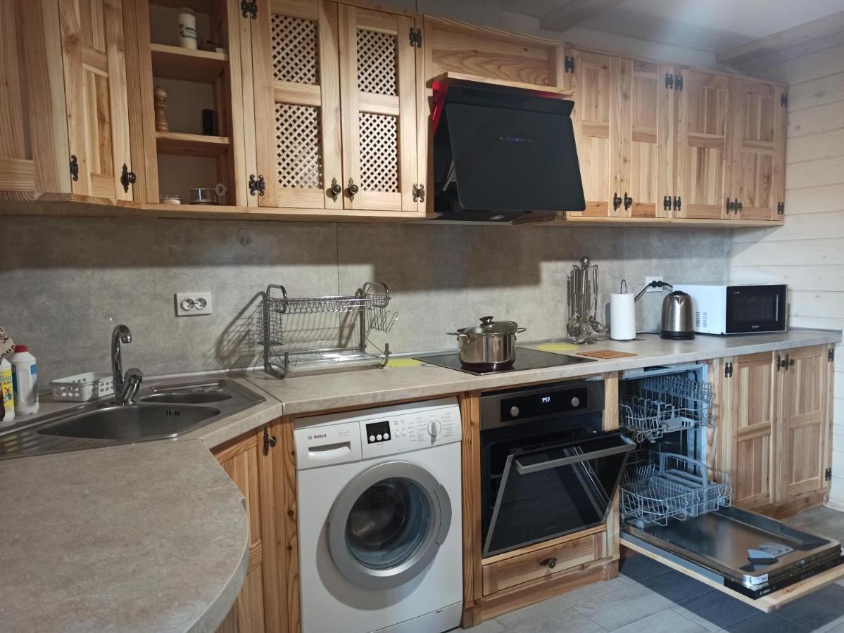 Brand New 2020 Specious Apartment Druzi 2 Palyanytsya Εξωτερικό φωτογραφία